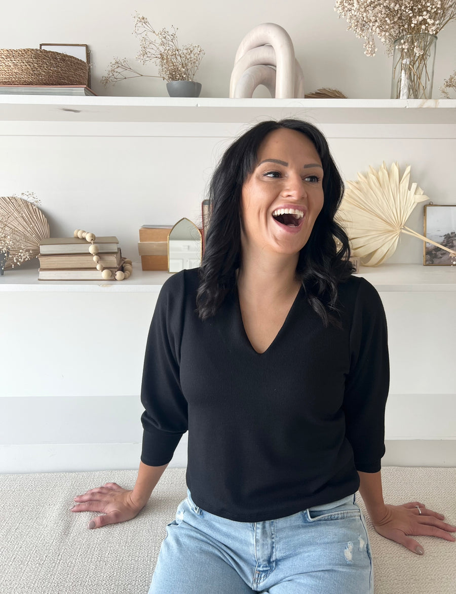 Ally Cropped Sweater in Black