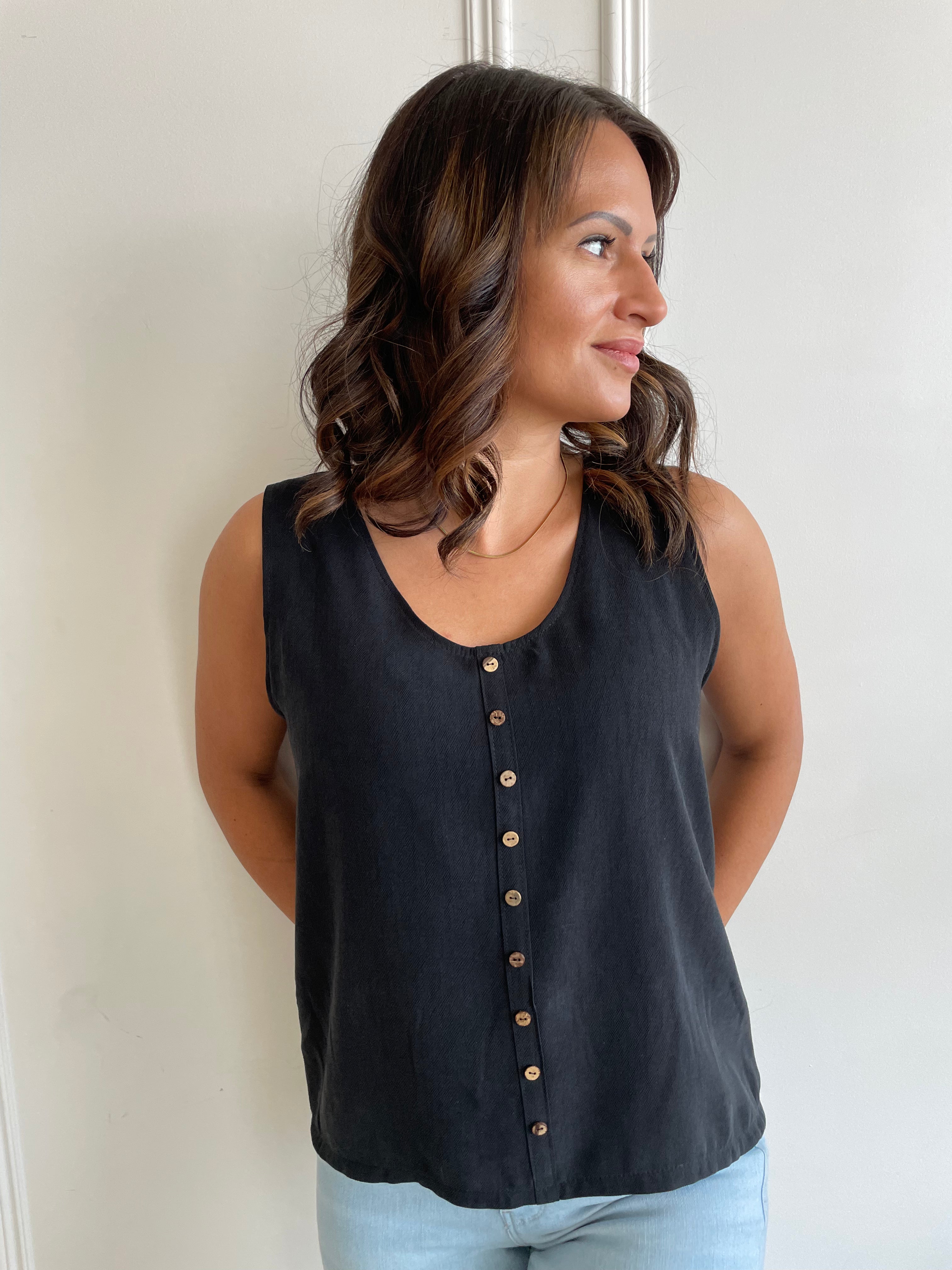 Black loose fitting tank with brown buttons