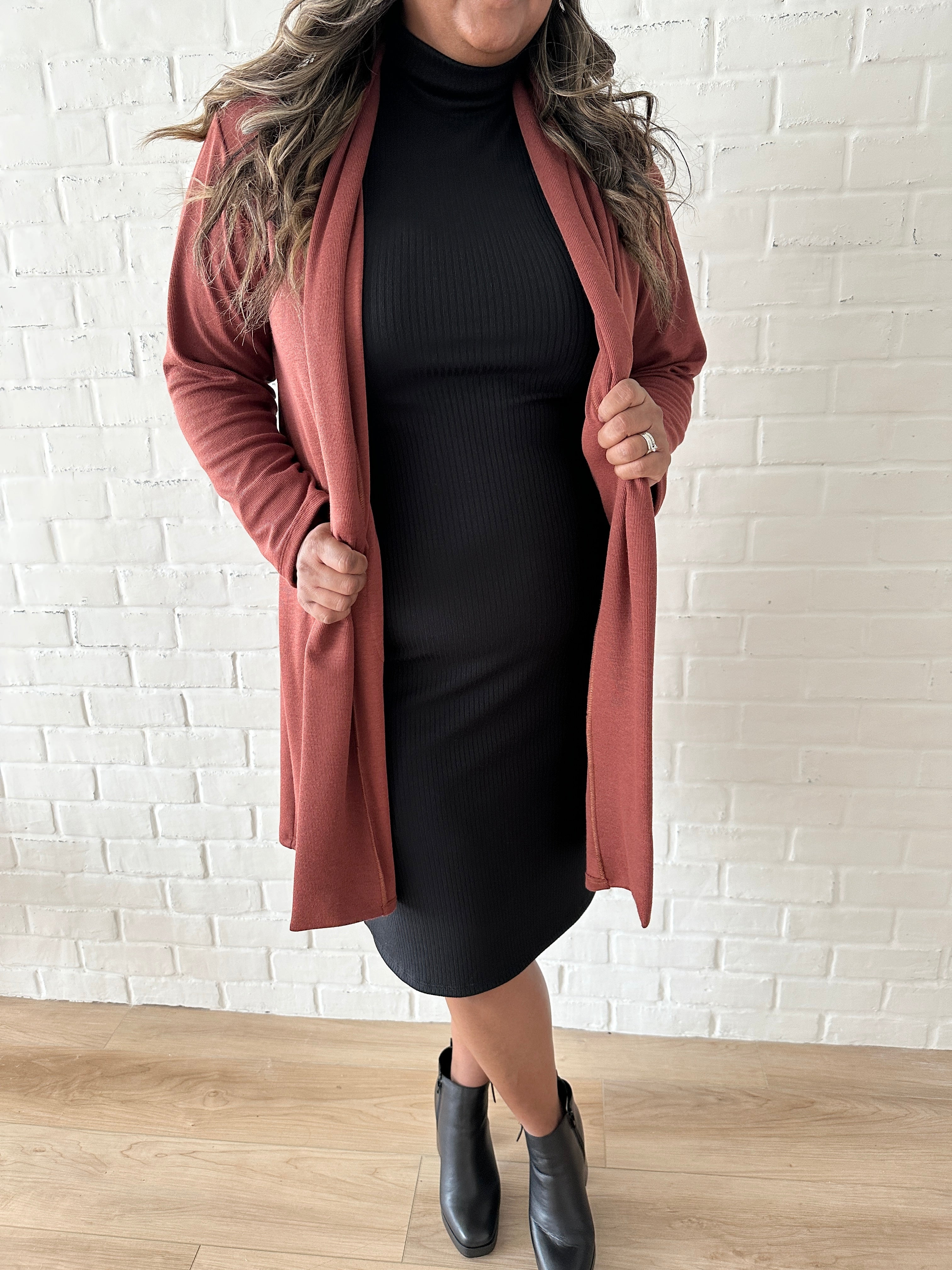 Kerstin Cardigan with Pockets in Chestnut