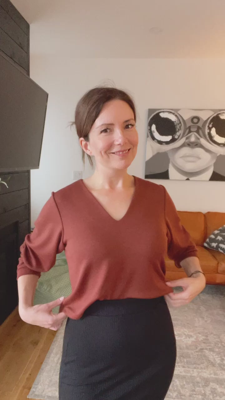 Ally Cropped Sweater in Chestnut